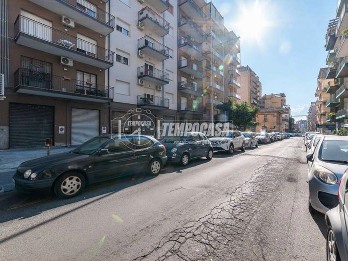 Appartamento quadrilocale in vendita in Via Duca degli Abruzzi, Picanello, Catania
