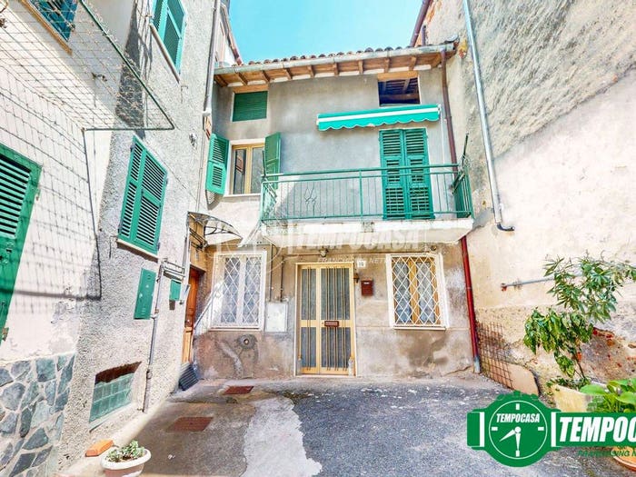 Casa quadrilocale in vendita in Vico Palazzo, Centro, Rocca Grimalda