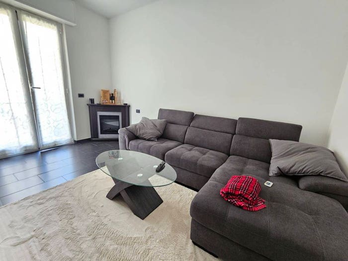 Appartamento trilocale in vendita in Via Domenico Oliva, Sestri Ponente, Genova