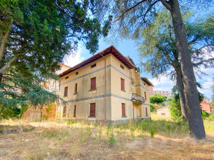 Casa con 6 locali in vendita in Via dello Stadio, Acquapendente