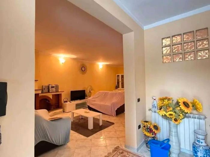 Casa quadrilocale in vendita in Contrada Serralonga, Rose