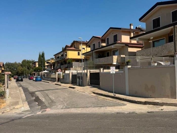 Casa con 5 locali in vendita in Via Padula, Zumpano