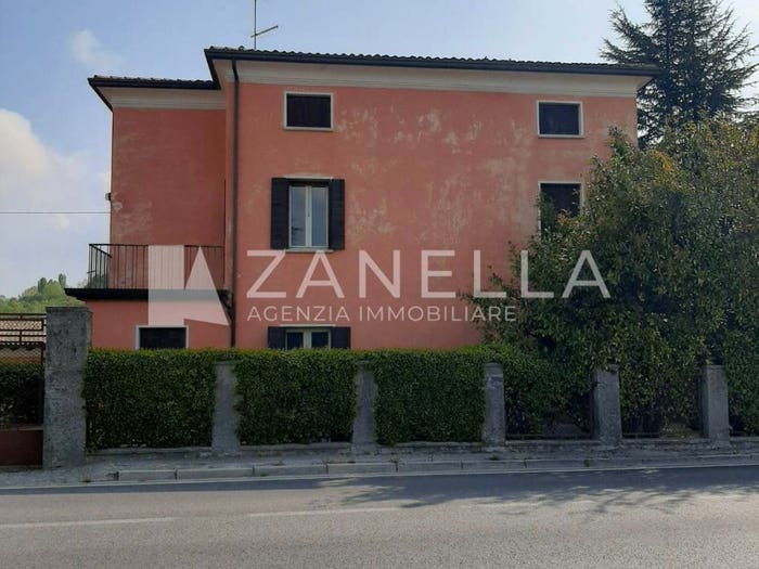 Casa con 6 locali in vendita in Via Monte Grappa, Oné, Fonte
