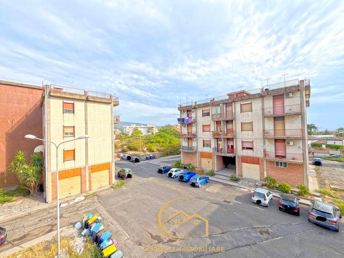 Appartamento quadrilocale in vendita in Via Trieste, Giarre