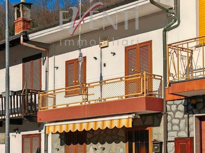 Appartamento quadrilocale in vendita in Via Nazionale, Perosa Argentina