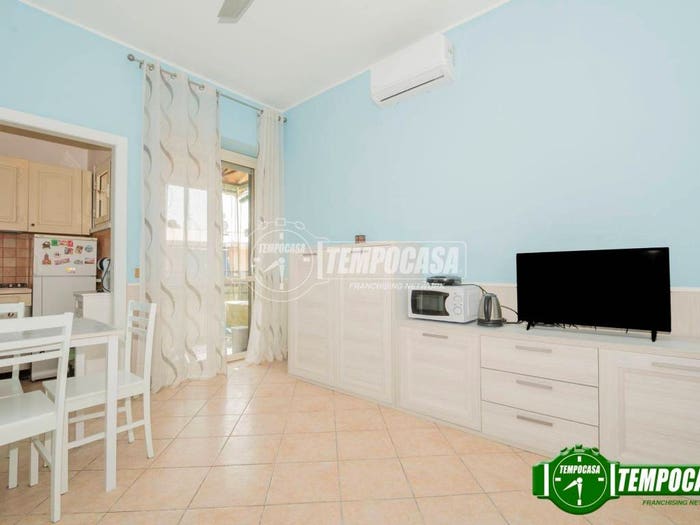 Appartamento trilocale in vendita in Via Giovanni Pascoli, Centro, Cesano Boscone