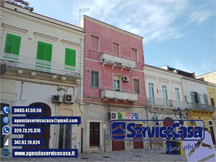 Appartamento quadrilocale in vendita in PZza Pasquale Bona, Cerignola