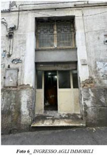 Appartamento quadrilocale in vendita in Via Michele Guadagno, San Carlo All'Arena, Napoli