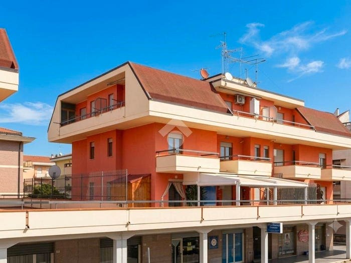Appartamento trilocale in vendita in Via Ignazio Silone, Centro, Martinsicuro