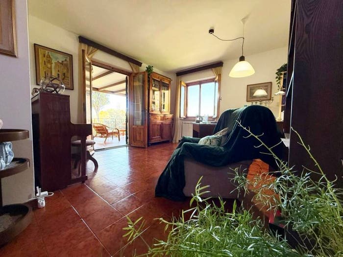 Casa con 6 locali in vendita in Casale Marittimo