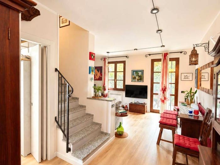 Appartamento con 5 locali in vendita in Via Adige, Villa Guardia