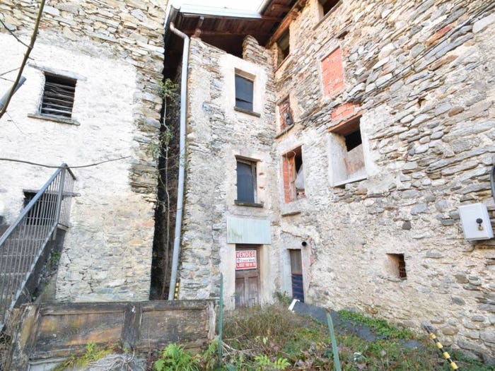 Casa con 6 locali in vendita in VIA XX SETTEMBRE, Centro, Dumenza