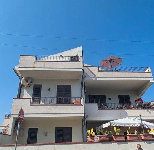 Casa bilocale in vendita in Via Adige, Centro, Barcellona Pozzo di Gotto