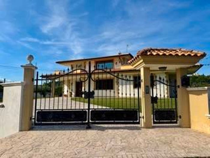 Casa con 6 locali in vendita in Via dei Platani, Madonna Degli Angeli, Elice