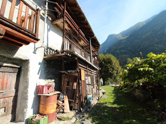 Case in Vendita e in Affitto - 2