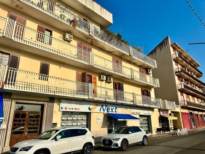Appartamento con 6 locali in vendita in Via Medaglia d'Oro Stefano Cantafi, Centro, Barcellona Pozzo di Gotto