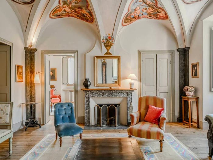 Casa con 6 locali in vendita in Piazza Umberto I, Centro, Craveggia