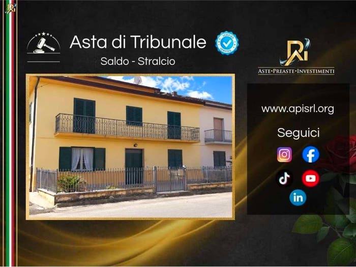 Casa con 6 locali in vendita in Via bebiana, Solopaca