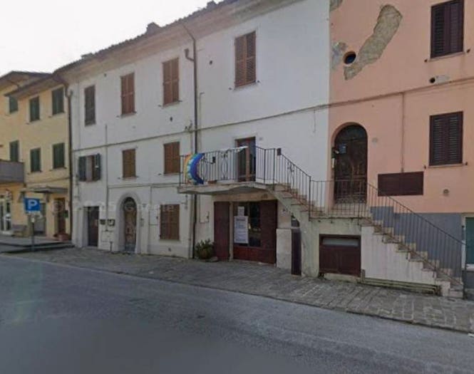 Appartamento trilocale in vendita in Via Roma, Angeli, Rosora