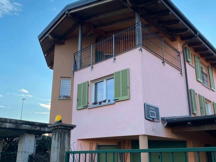 Casa con 6 locali in vendita in Via Giuseppe Galliano, Foglizzo