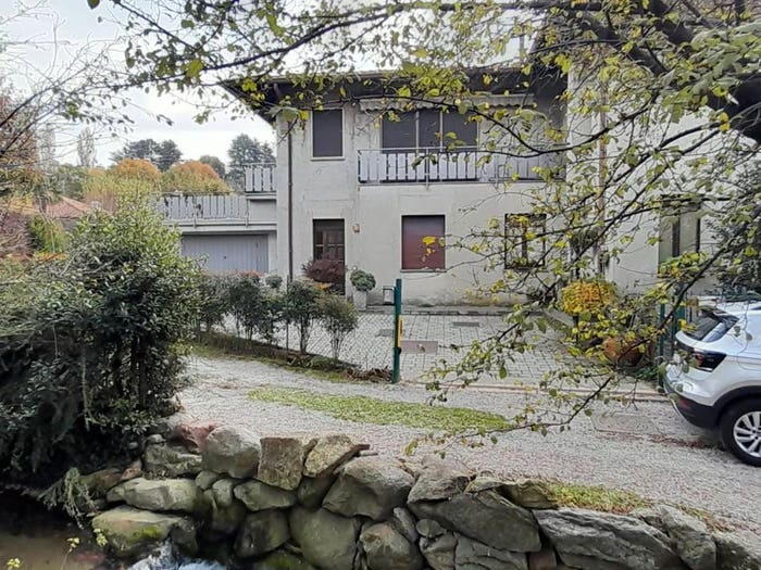 Casa con 5 locali in vendita in Via Piave, Centro, Carugo