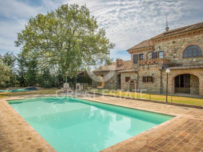 Casa con 6 locali in vendita in Cs Centoia, Cortona
