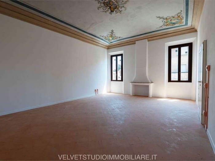 Appartamento con 6 locali in vendita in Via Matteotti, Centro Storico, Carpi