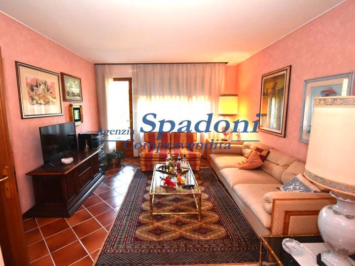 Casa con 6 locali in vendita in Via Aldo Moro, Centro, Lamporecchio