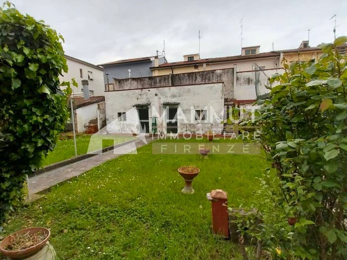 Casa con 6 locali in vendita in Via Cristoforo Colombo, Ponzano, Empoli