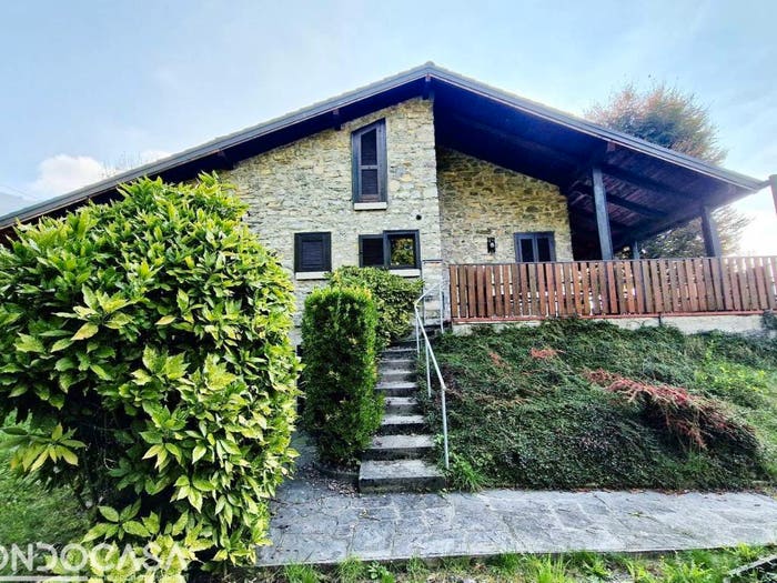 Casa quadrilocale in vendita in via alle borghe, Castiglione D'Intelvi, Centro Valle Intelvi