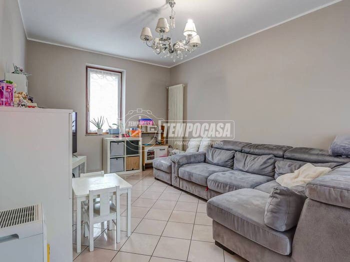 Appartamento con 5 locali in vendita in Via Gramsci, Divignano