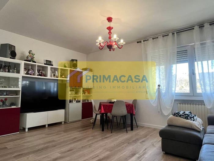 Appartamento con 6 locali in vendita in Via Nazario Sauro, Mirano Paese, Mirano