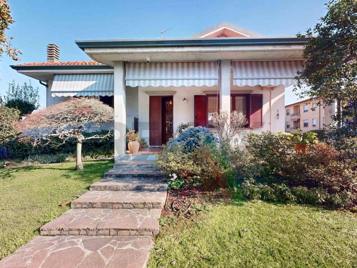 Casa quadrilocale in vendita in Bellinzago Lombardo