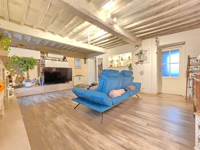 Appartamento con 6 locali in vendita in Camaiore Paese, Camaiore