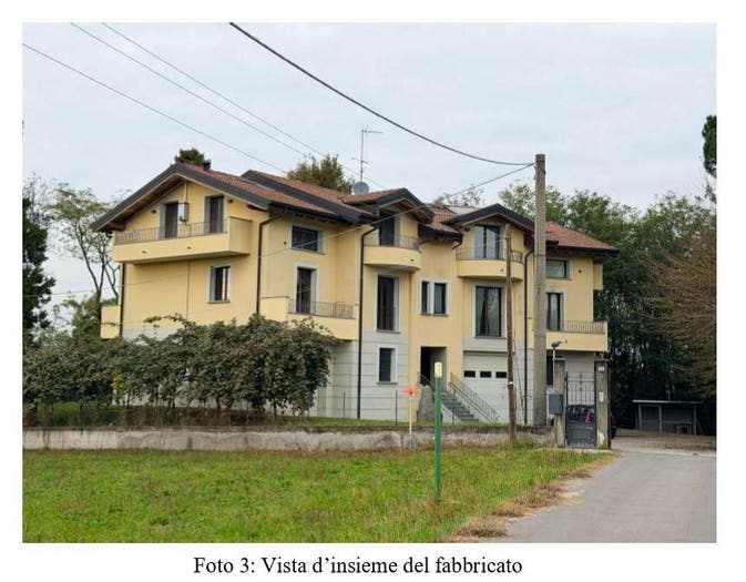 Appartamento trilocale in vendita in Via Tremoncino, Cassago Brianza