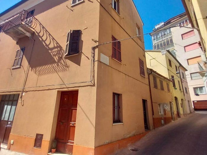 Casa con 5 locali in vendita in Via Cappuccini, Centro, Osimo