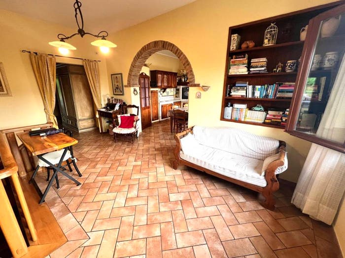 Appartamento con 5 locali in vendita in Via di Barzino, Serravalle Tinaia, Empoli