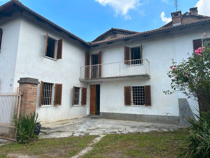 Casa con 6 locali in vendita in Via Bricco, Castagnole delle Lanze