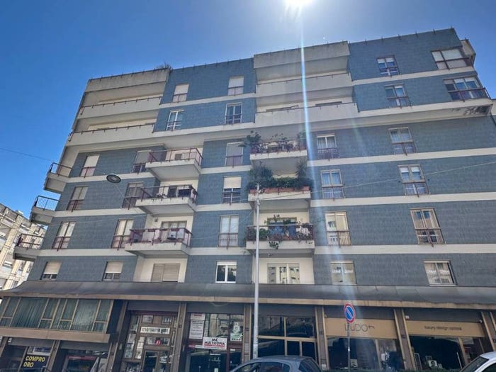Appartamento quadrilocale in vendita in Via Mario Greco, San Leonardo, Catanzaro