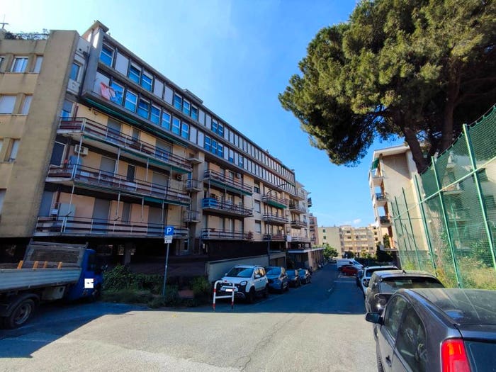 Appartamento con 5 locali in vendita in Via del Cantau, Centro, Albisola Superiore