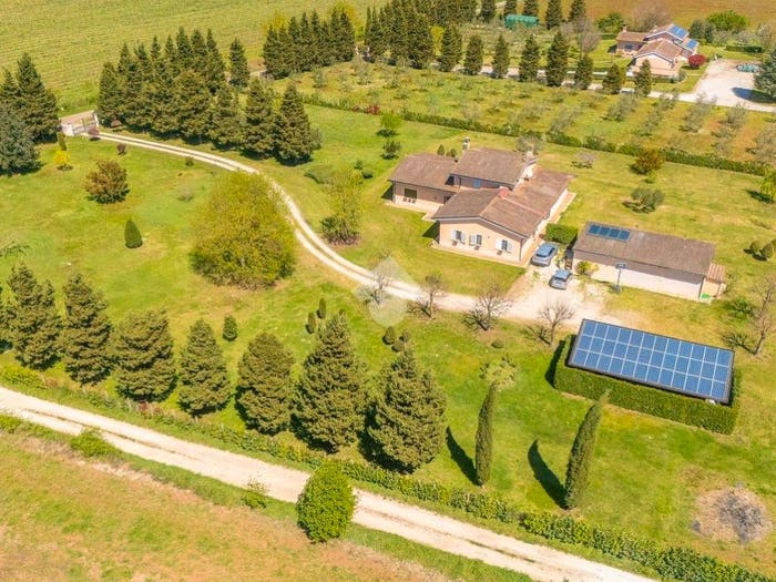 Casa con 6 locali in vendita in Contrada Colle Rampo, Paliano
