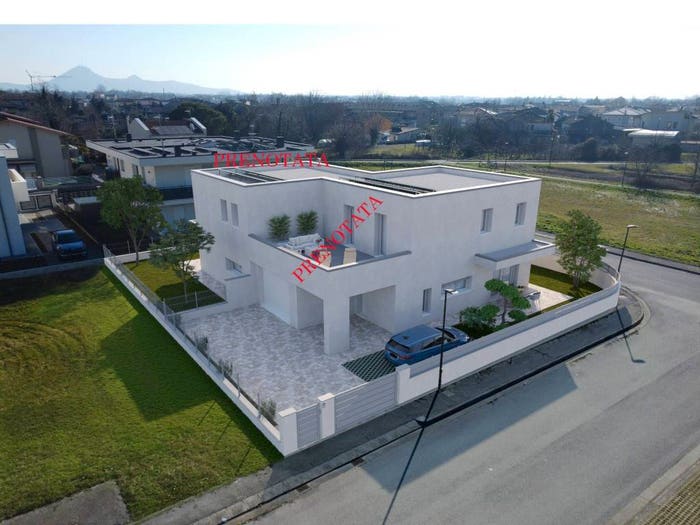 Casa trilocale in vendita in Via Marinetti, Centro, Noventa Vicentina