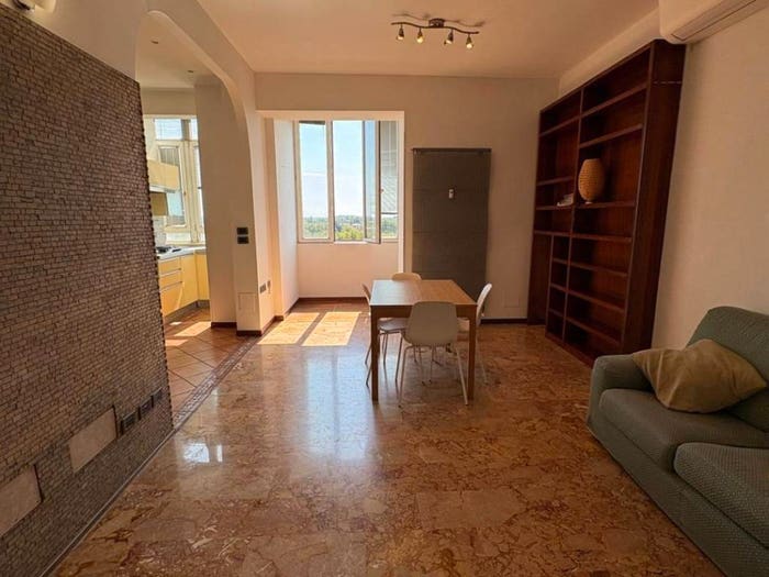 Appartamento quadrilocale in vendita in Via Spina, Mazzini Fossolo, Bologna