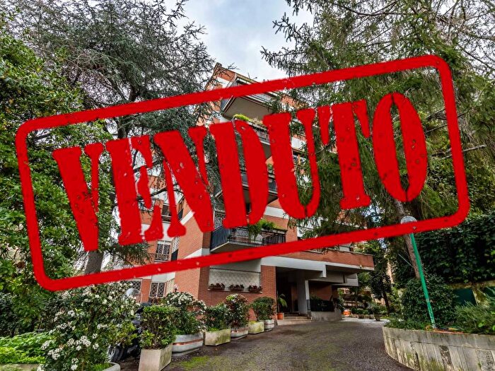 Appartamento bilocale in vendita in Via Igea, Camilluccia Farnesina, Roma