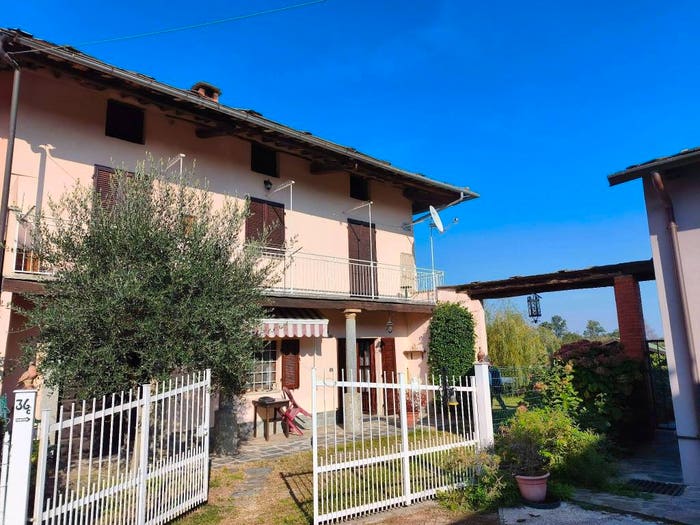 Casa con 5 locali in vendita in Via Gabiola, Barge