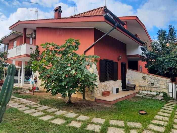 Casa trilocale in vendita in Via giuseppe garibaldi, Zona Domitilla, Ladispoli