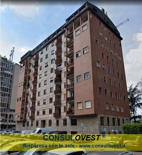 Appartamento quadrilocale in vendita in Via Emilio Cornalia, Melchiorre Gioia, Milano