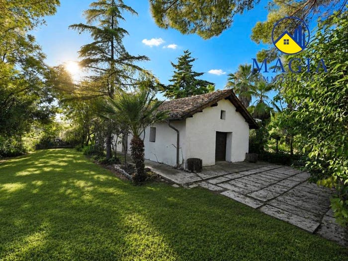 Casa quadrilocale in vendita in Via Degli Orti, Colonnella
