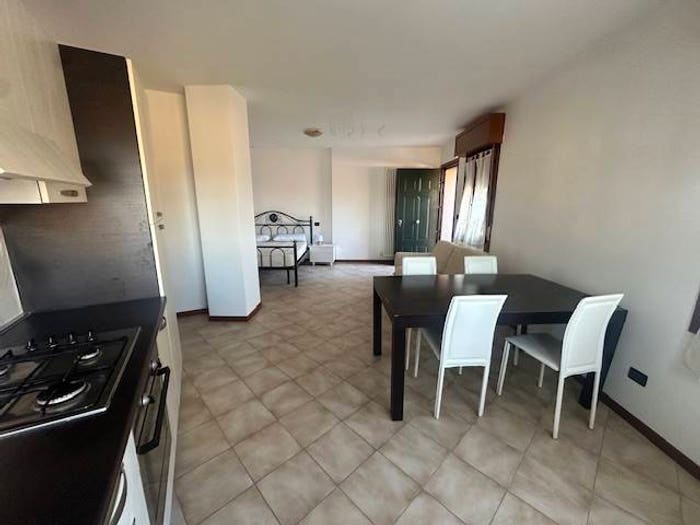 Appartamento bilocale in vendita in Via Novembre, Centro, Monghidoro