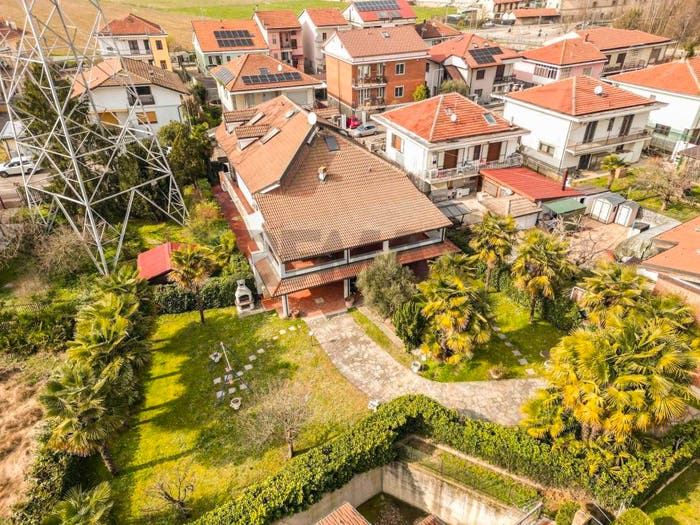 Casa con 6 locali in vendita in via Tagliaferro, Tagliaferro Tetti Piatti, Moncalieri